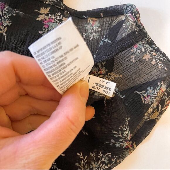 American Eagle Black Sheer Floral Boho Ruffle Blouse Size XS - Picture 7 of 8